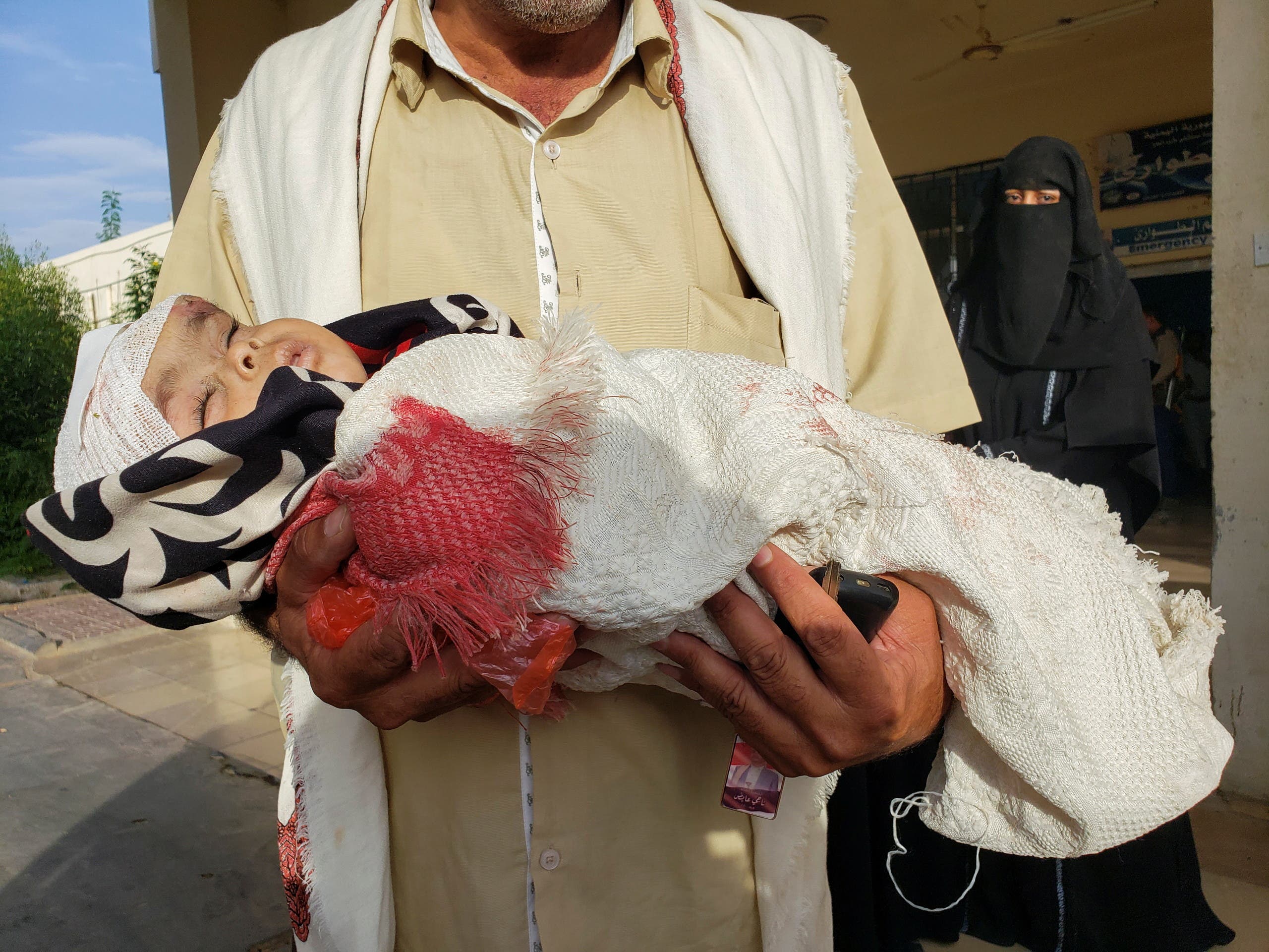 ضحايا جراء قصف حوثي على مأرب