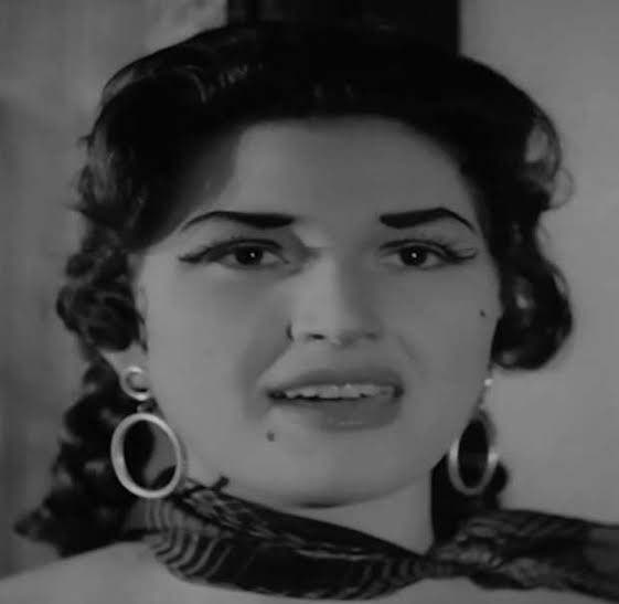 الفنانة شريفة ماهر